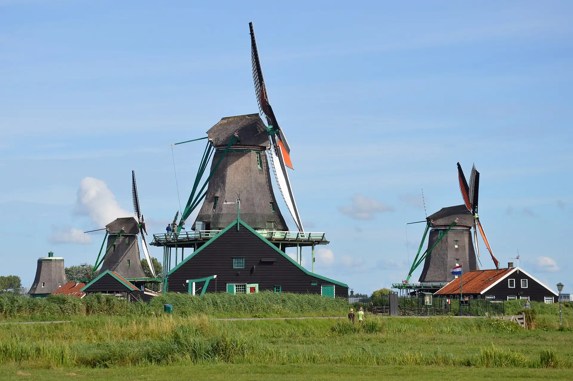 Zaanse Schans vs Volendam